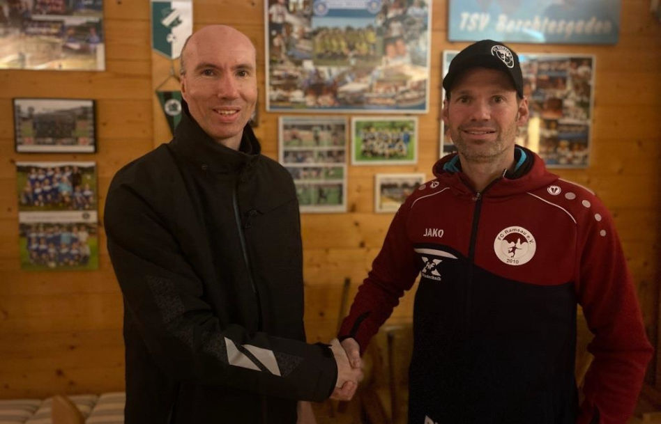 Ramsau-Vorstand Richard Hopfinger (r.) und Tobias Huber vom TSV Berchtesgaden (Foto: Christian Wechslinger)